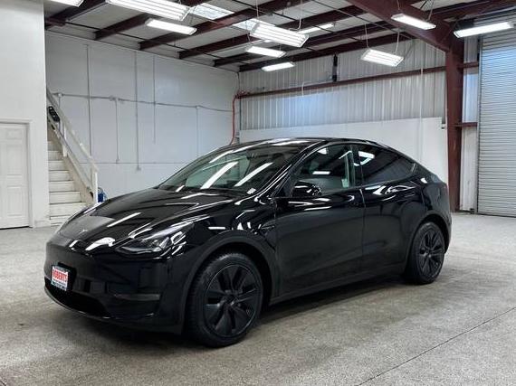 TESLA MODEL Y 2025 7SAYGDEEXSF234941 image